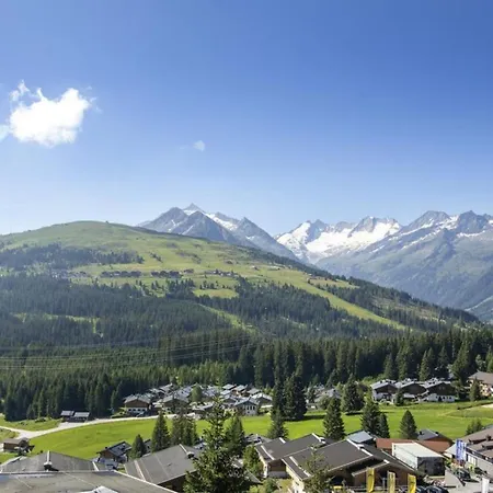 Edelweisshaus 1 *